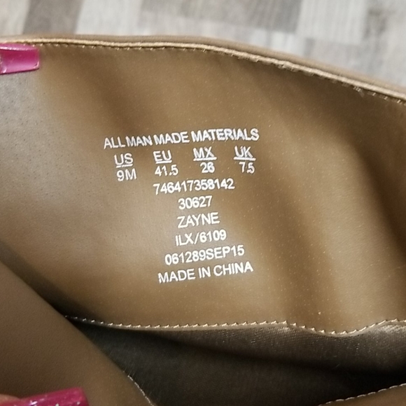 Size 9 Tan calf length Boots - Picture 4 of 4